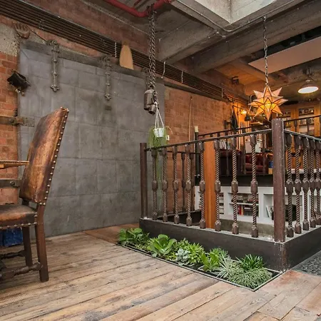 Apartment 1000+ Square Foot Loft In Former Factory *
