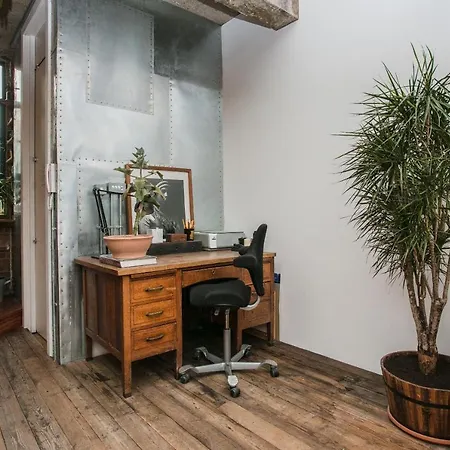 1000+ Square Foot Loft In Former Factory London