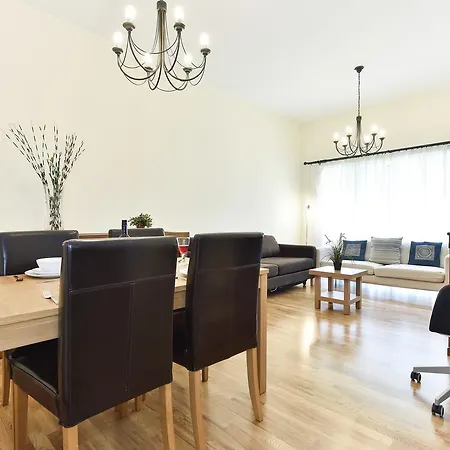 Hyde Park Apartment London