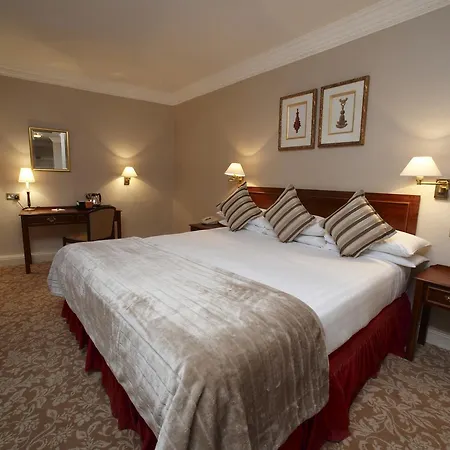 Park Lane Mews 4*