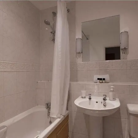 Monument Street Apartment