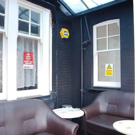 Heathrow Hostel *