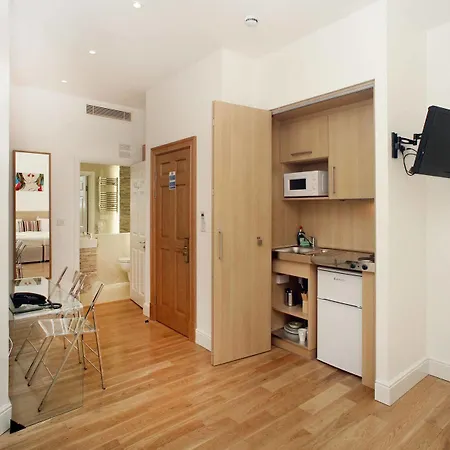 The Kensington Apartment *