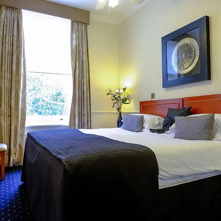 Collingham Serviced Aparthotel
