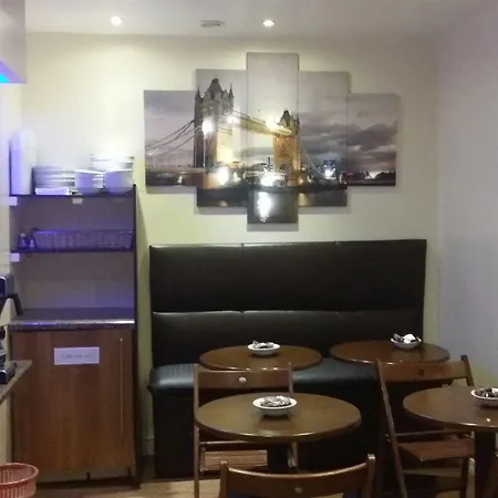 Notting Hill Gate Hotel 3*