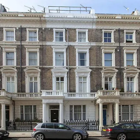 Notting Hill Gate
