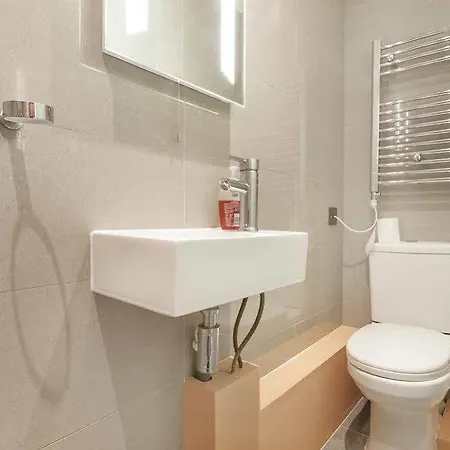 Notting Hill Gate Hotel