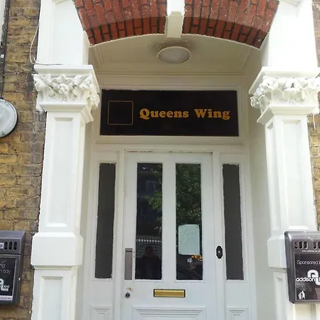 Hotel Queens Drive At Finsbury Park