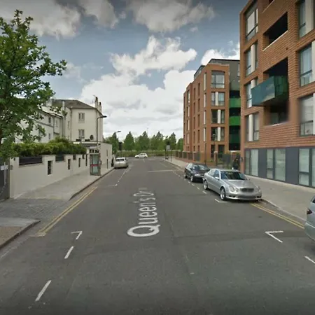 Queens Drive At Finsbury Park 3*