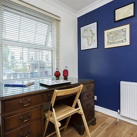 Veeve 3 Bed Flat With Parking Walford Road Stoke Newington London