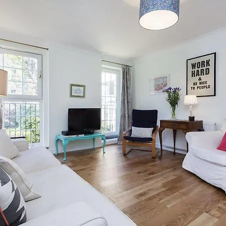 Veeve 3 Bed Flat With Parking Walford Road Stoke Newington 4* London