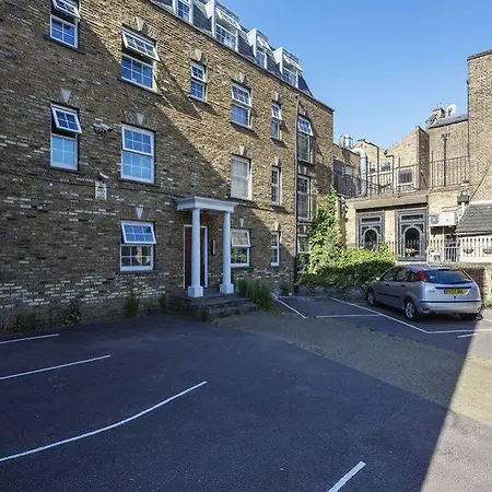 Veeve 3 Bed Flat With Parking Walford Road Stoke Newington 4*