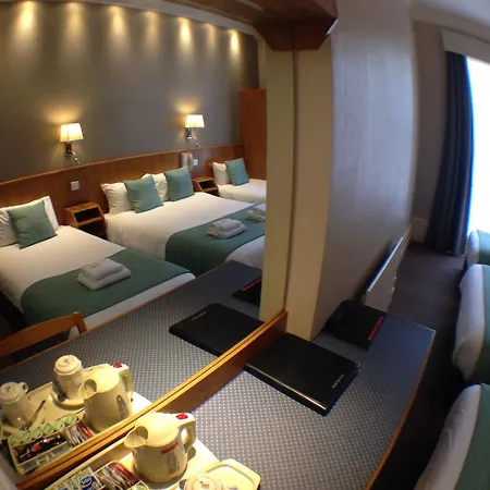 Hotel Columbus 2*