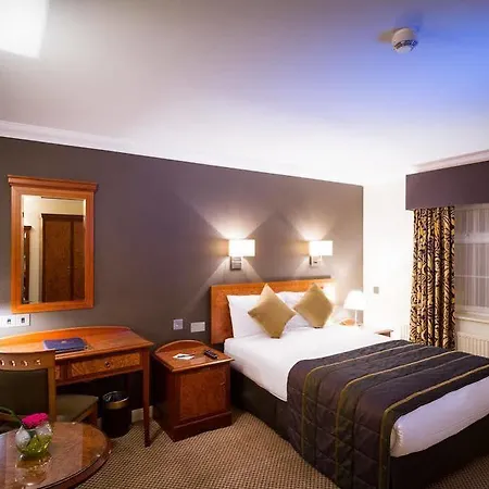The Royal Chace Hotel Enfield