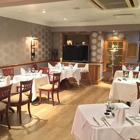The Royal Chace Hotel Enfield