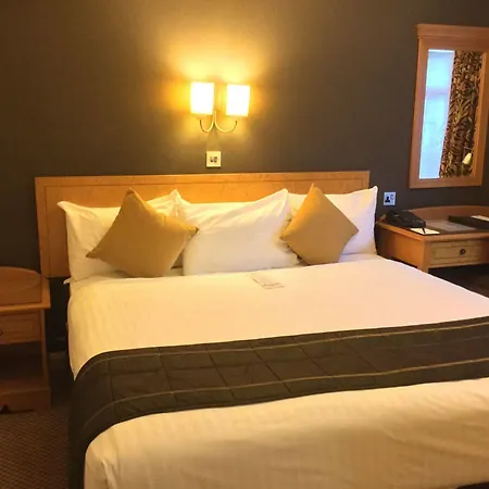 The Royal Chace Hotel Enfield