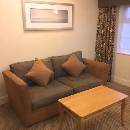 The Royal Chace Hotel Enfield