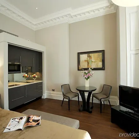 Fraser Queens Gate Aparthotel 4*