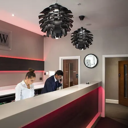 The W14 Kensington 4*