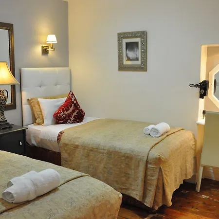 Piccolino Hyde Park 2*