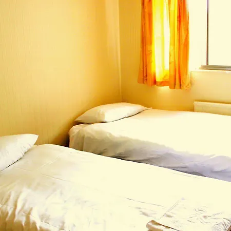 Heathrow 3* Hillingdon