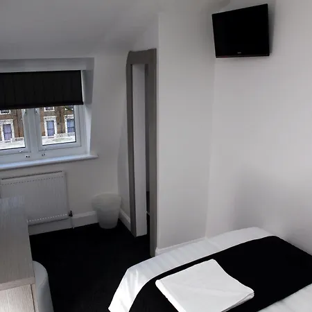 The Omega Hotel 3*