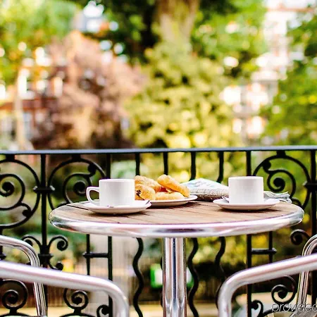 Henley House Hotel 4*