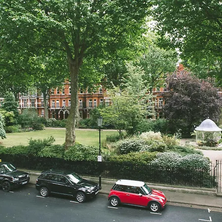 Henley House 4* Londyn