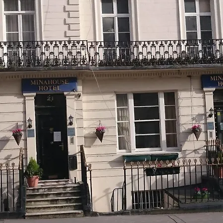 Hotel Mina House 2*