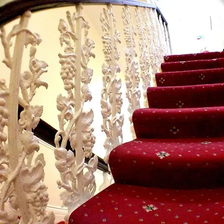 Cardiff Hotel
