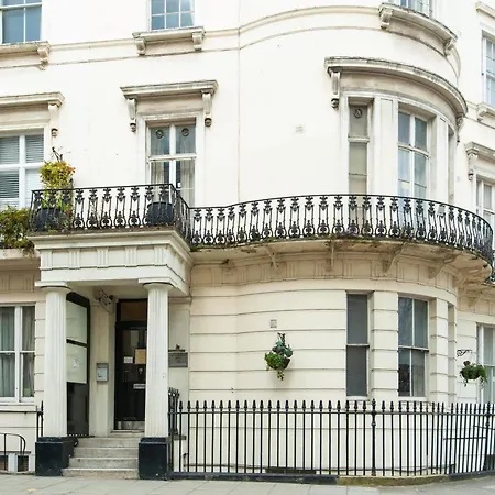 Otel The Crescent Hyde Park 4*
