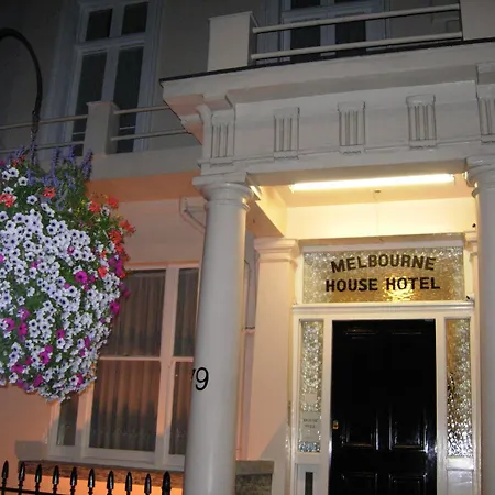 Melbourne House 3*