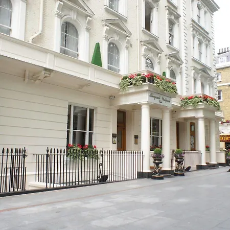 Westpoint Hotel 3*