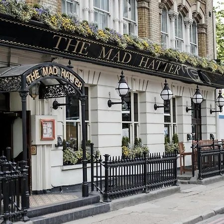 Hotel The Mad Hatter London