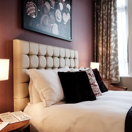 Hotel The Mad Hatter