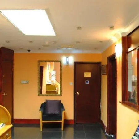 Olympia Inn Hotel Hotel
