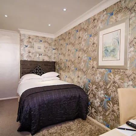 The Beaufort Hotel London