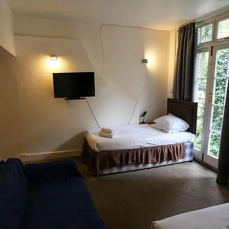 Hotel Swinton 2*
