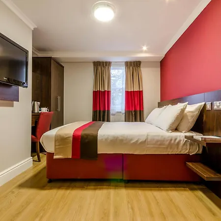 Royal Cambridge Hotel 3*