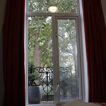 Hotel Howard Winchester