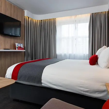 Holiday Express London-hammersmith By Ihg 3*