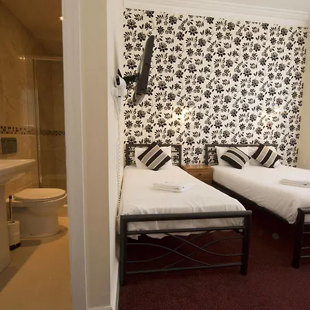 Guest house Oyo Lifestyle Golden 3*