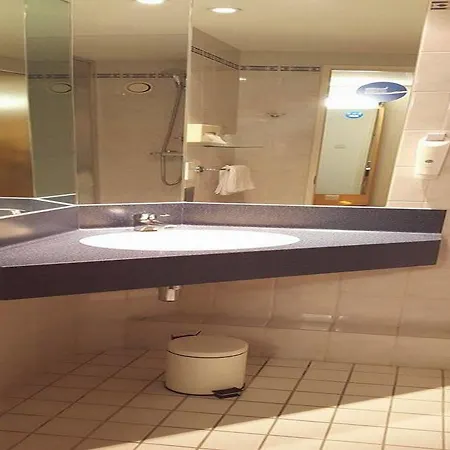 Express Park Royal By Ihg Ξενοδοχείο 3*
