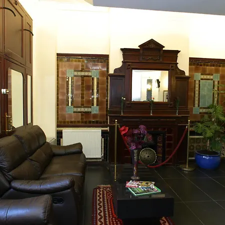 Hotel City London Hotel 3*
