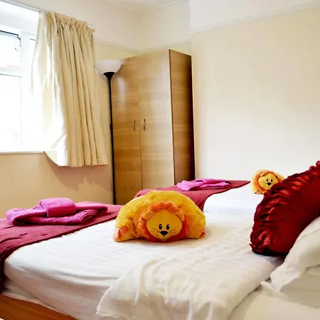 City London Hotel
