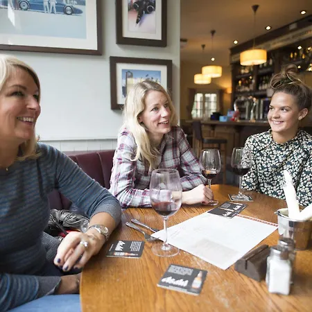 The Crown 4* Chislehurst