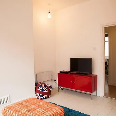 Apartment King Square Gardens By Allo Housing London