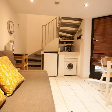 Apartment King Square Gardens By Allo Housing London