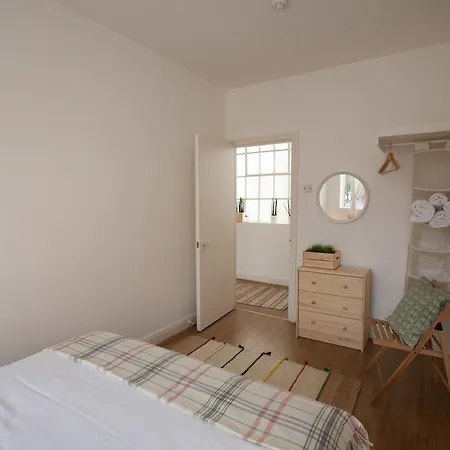 Apartment King Square Gardens By Allo Housing London