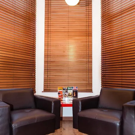 Arinza Hotel, London 3*